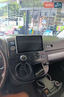 Минивэн Volkswagen Multivan 2006 в 