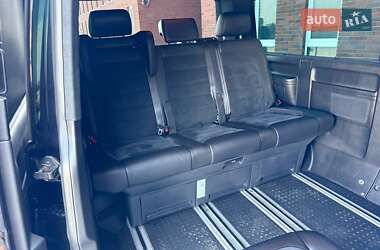 Минивэн Volkswagen Multivan 2016 в 