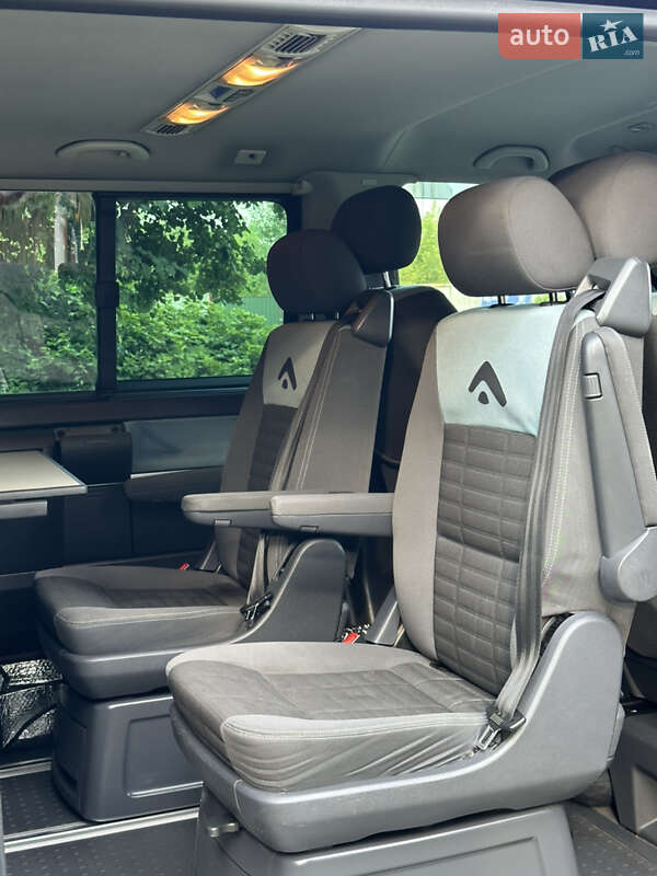 Минивэн Volkswagen Multivan 2008 в Киеве