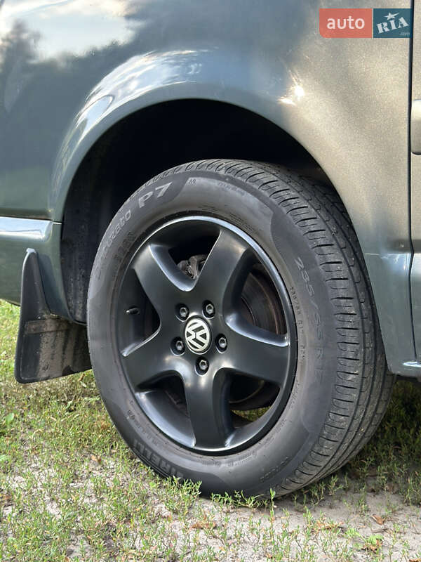 Минивэн Volkswagen Multivan 2008 в Киеве