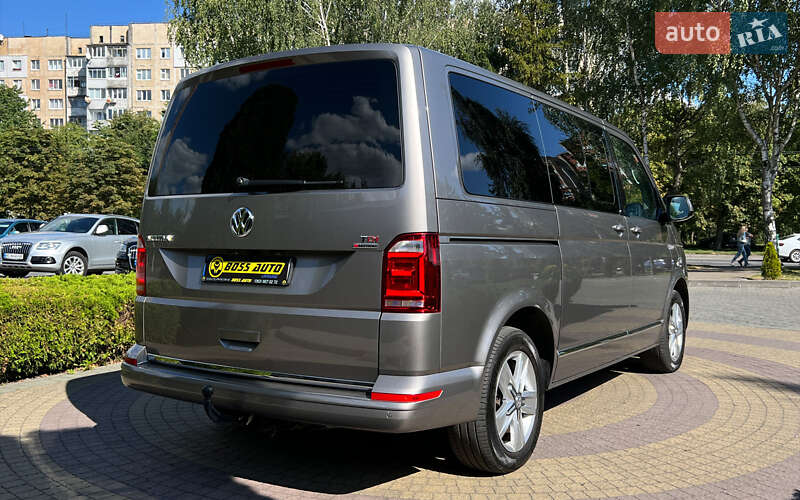 Минивэн Volkswagen Multivan 2017 в Львове