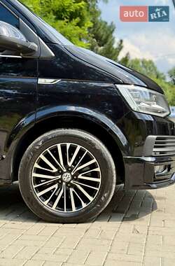 Минивэн Volkswagen Multivan 2016 в 
