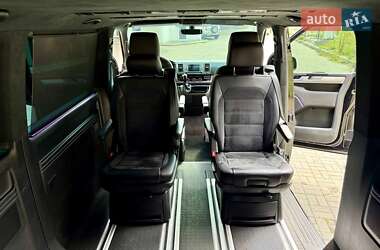Минивэн Volkswagen Multivan 2016 в 
