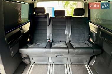 Минивэн Volkswagen Multivan 2016 в 