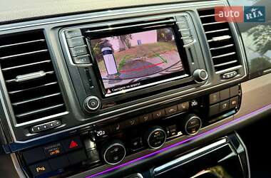Минивэн Volkswagen Multivan 2016 в 