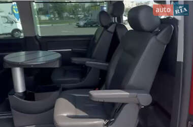 Минивэн Volkswagen Multivan 2012 в 