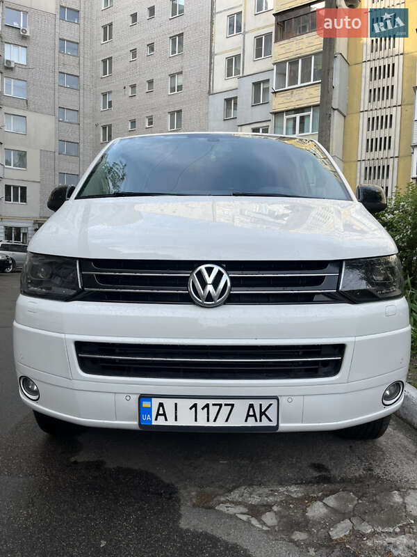Минивэн Volkswagen Multivan 2013 в Белой Церкви