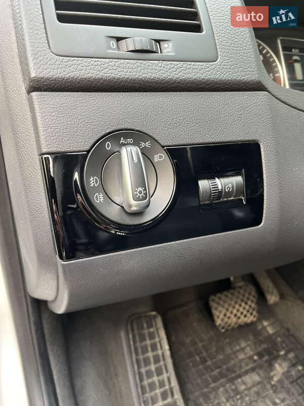 Минивэн Volkswagen Multivan 2013 в Белой Церкви
