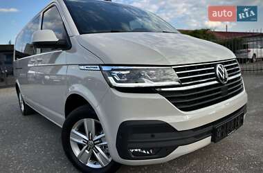 Минивэн Volkswagen Multivan 2020 в 