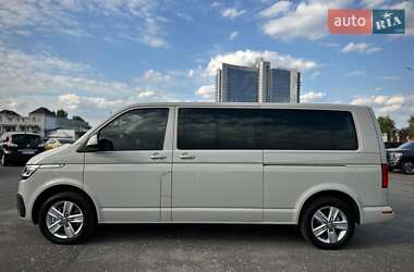 Минивэн Volkswagen Multivan 2020 в 