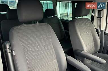 Минивэн Volkswagen Multivan 2020 в 