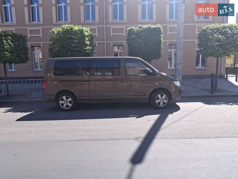 Минивэн Volkswagen Multivan 2012 в Днепре