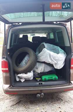 Минивэн Volkswagen Multivan 2012 в 