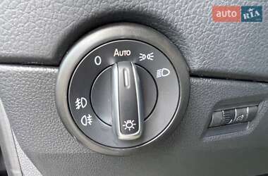 Минивэн Volkswagen Multivan 2018 в 