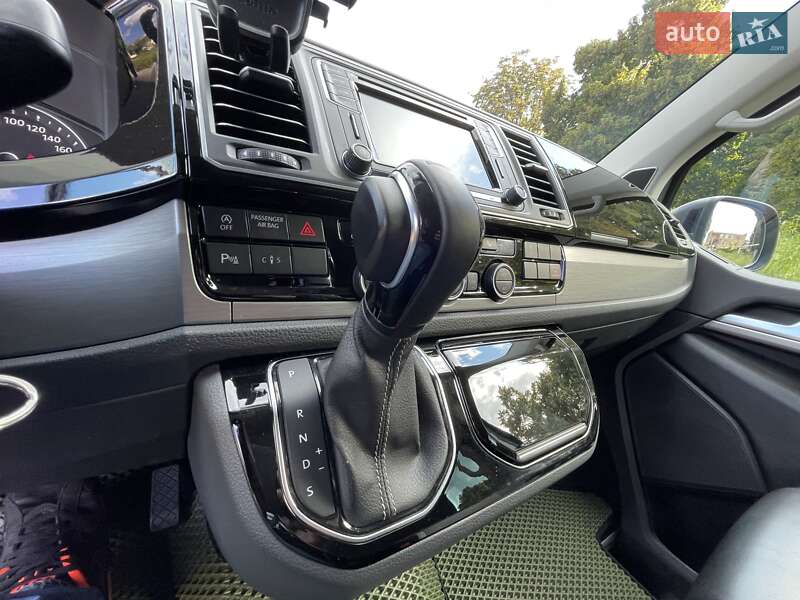 Минивэн Volkswagen Multivan 2018 в Киеве фото 26 Минивэн Volkswagen Multivan 2018 в Киеве
