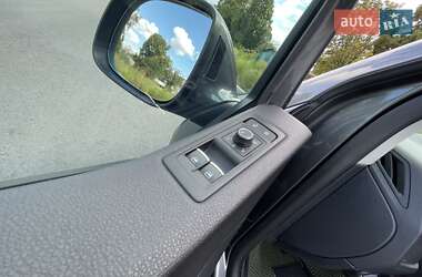 Минивэн Volkswagen Multivan 2018 в 