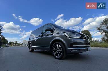 Минивэн Volkswagen Multivan 2018 в 