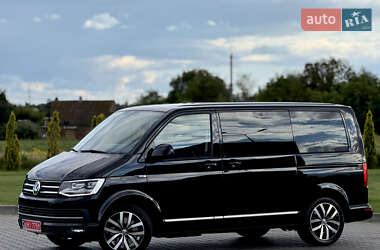 Мінівен Volkswagen Multivan 2016 в 