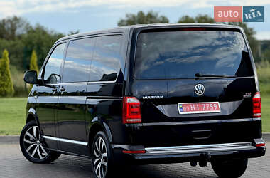 Мінівен Volkswagen Multivan 2016 в 