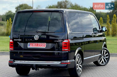Мінівен Volkswagen Multivan 2016 в 