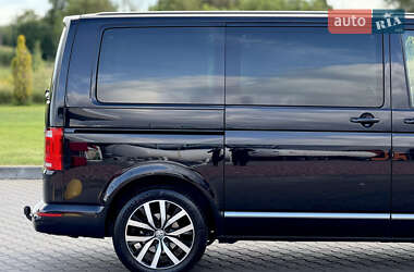 Мінівен Volkswagen Multivan 2016 в 