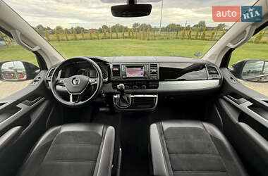 Мінівен Volkswagen Multivan 2016 в 