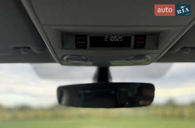 Мінівен Volkswagen Multivan 2016 в 