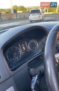 Минивэн Volkswagen Multivan 2012 в 