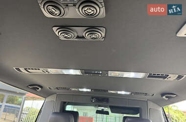 Минивэн Volkswagen Multivan 2012 в 