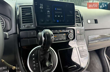 Минивэн Volkswagen Multivan 2012 в 
