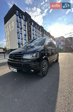 Минивэн Volkswagen Multivan 2012 в 