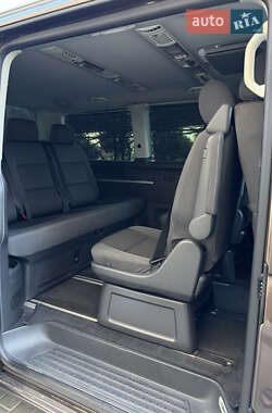 Минивэн Volkswagen Multivan 2010 в 