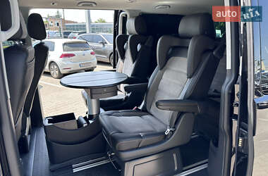 Минивэн Volkswagen Multivan 2023 в 