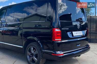 Мінівен Volkswagen Multivan 2019 в 
