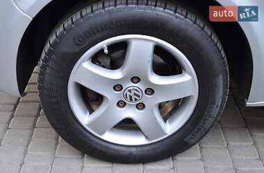 Минивэн Volkswagen Multivan 2006 в 