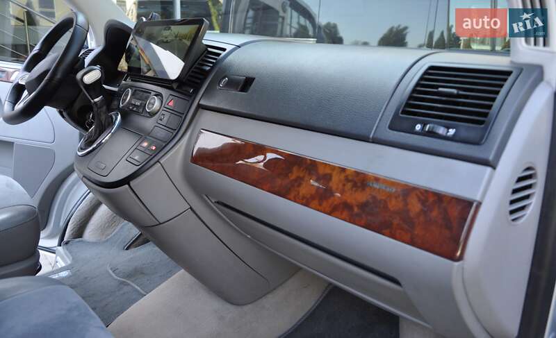 Мінівен Volkswagen Multivan 2006 в Одесі
