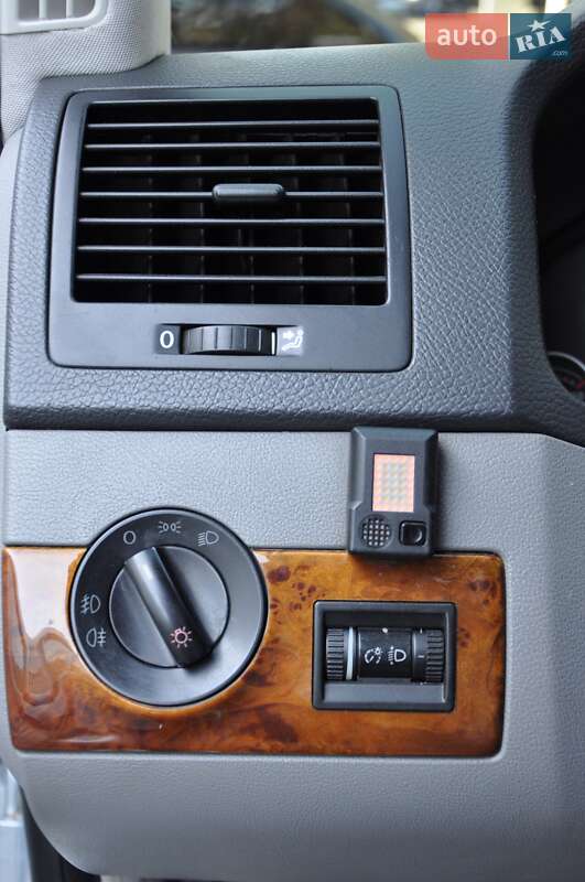 Мінівен Volkswagen Multivan 2006 в Одесі