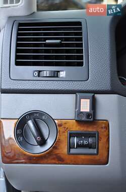 Минивэн Volkswagen Multivan 2006 в 