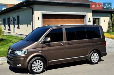 Мінівен Volkswagen Multivan 2014 в Дніпрі