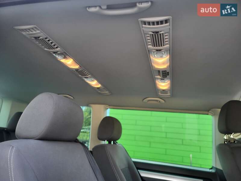 Минивэн Volkswagen Multivan 2015 в Киеве фото 14 Минивэн Volkswagen Multivan 2015 в Киеве