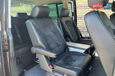 Минивэн Volkswagen Multivan 2016 в 