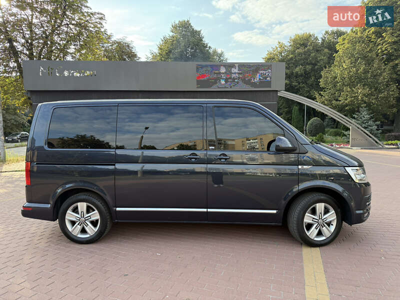 Минивэн Volkswagen Multivan 2018 в Киеве