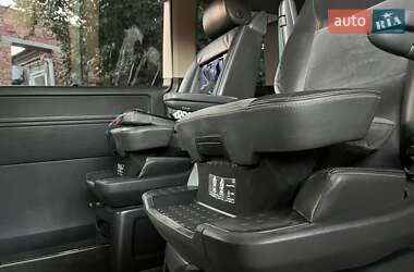 Минивэн Volkswagen Multivan 2012 в 