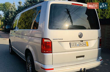 Минивэн Volkswagen Multivan 2016 в 