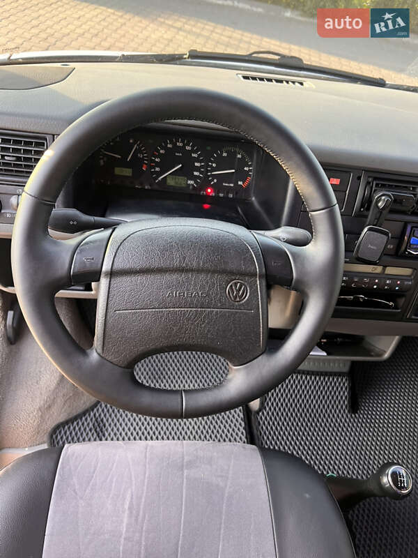Мінівен Volkswagen Multivan 1997 в Хмельницькому