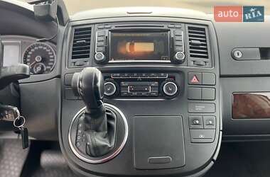 Мінівен Volkswagen Multivan 2015 в 