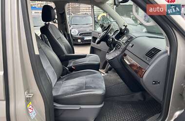 Мінівен Volkswagen Multivan 2015 в 