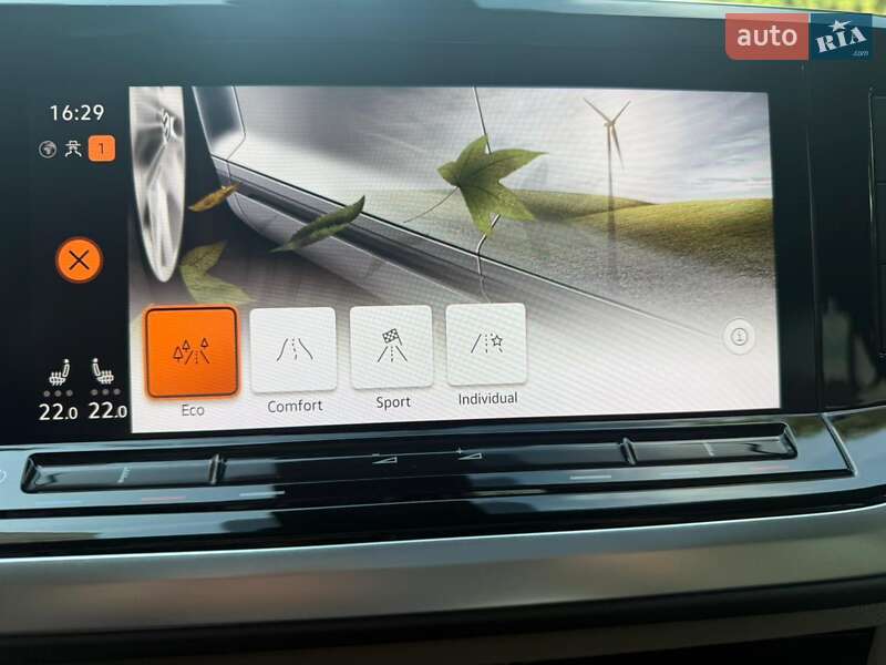 Мінівен Volkswagen Multivan 2022 в Києві