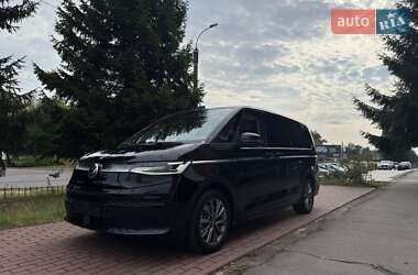 Минивэн Volkswagen Multivan 2022 в Киеве