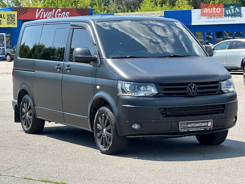 Volkswagen Multivan 2012